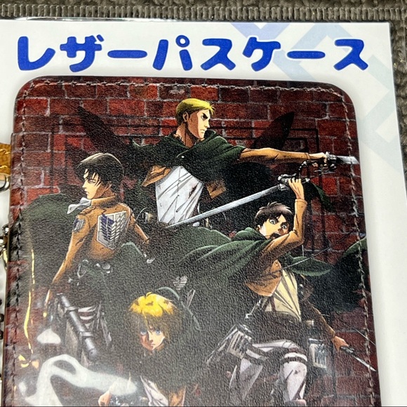 Attack on Titan / Shingeki no Kyojin Leather Pass / Card / ID Case Keychain AOT - Picture 4 of 6